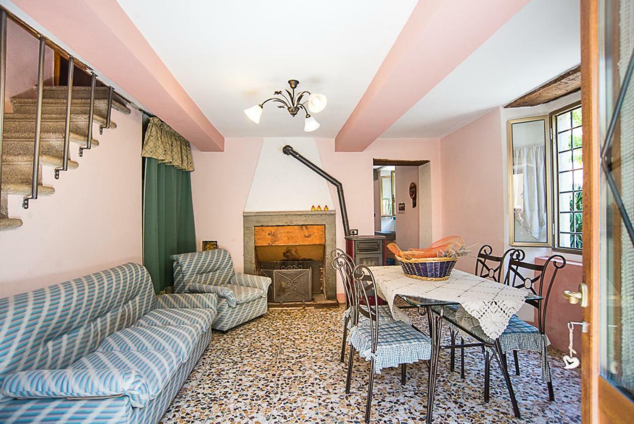 Agriturismo Il Musaccio Barga Buitenkant foto